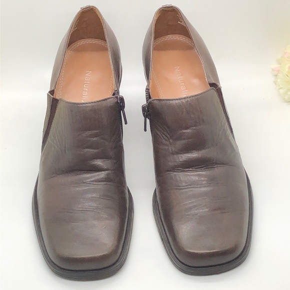 Naturalizer Leather bootie - Picture 2 of 12